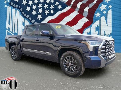 Used 2025 Toyota Tundra Platinum AWD/4WD image 1