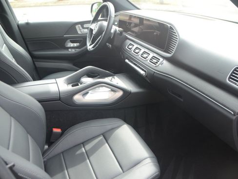 Used 2025 Mercedes-Benz GLE 350 4MATIC w/ AMG Line Exterior image 12