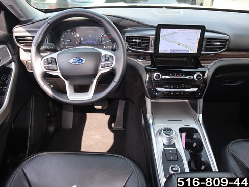 Used 2022 Ford Explorer Limited w/ Equipment Group 301A AWD/4WD image 14