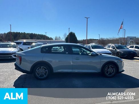 Used 2025 Kia K4 LXS image 6