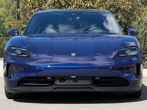 Certified 2025 Porsche Taycan image 10