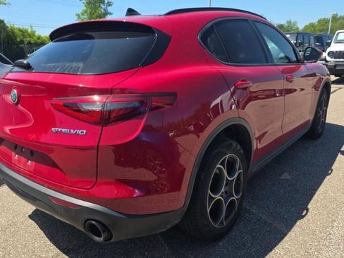 Used 2023 Alfa Romeo Stelvio Sprint AWD/4WD image 6