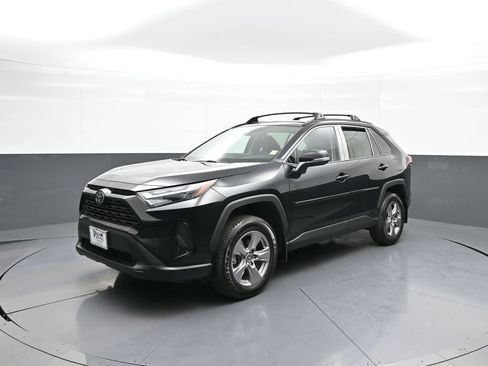 Certified 2024 Toyota RAV4 XLE w/ Convenience Package AWD/4WD image 10