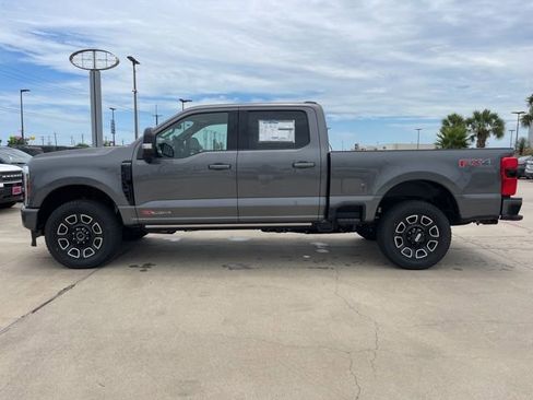 New 2025 Ford F250 Platinum image 4