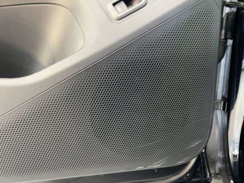 New 2026 Volkswagen Tiguan SE R-Line image 23