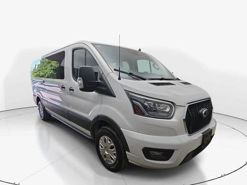 Used 2023 Ford Transit 350 XLT RWD image 3