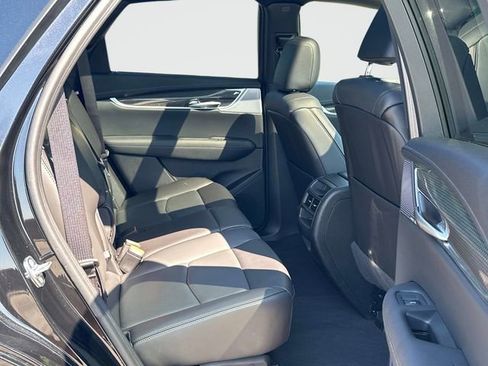 Used 2025 Cadillac XT5 Sportv w/ LPO, Bronce Accent Package AWD/4WD image 20