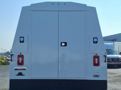 New 2025 GMC Sierra 3500 Pro w/ Convenience Package image 27