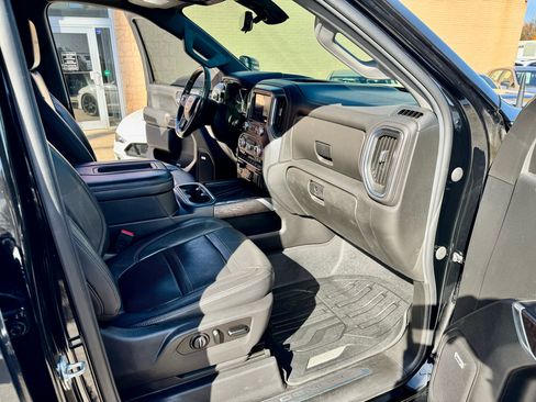 Used 2020 GMC Sierra 3500 Denali w/ Denali Ultimate Package image 20