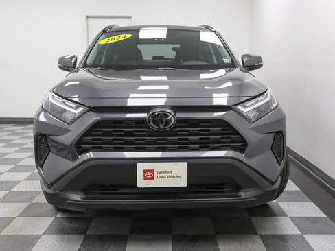 Used 2024 Toyota RAV4 XLE w/ Convenience Package image 3
