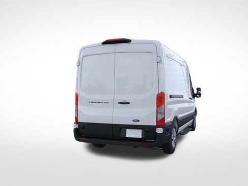 New 2026 Ford Transit 250 148 Medium Roof w/ Load Area Protection Package RWD image 10