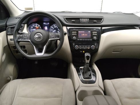 Used 2018 Nissan Rogue Sport SV image 22