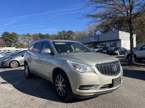 Used 2017 Buick Enclave Leather image 2