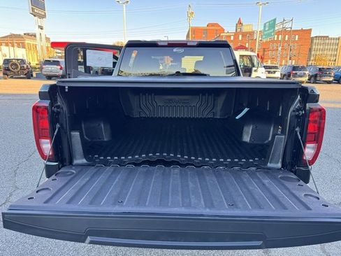 New 2026 GMC Sierra 1500 Elevation image 9