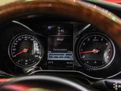 Used 2018 Mercedes-Benz C 300 Sedan image 17