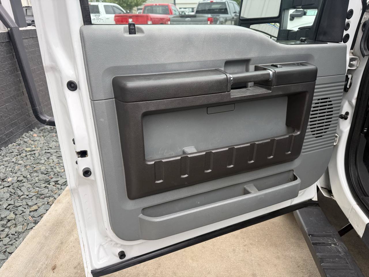 Used 2015 Ford F250 XL w/ Power Equipment Group AWD/4WD image 14