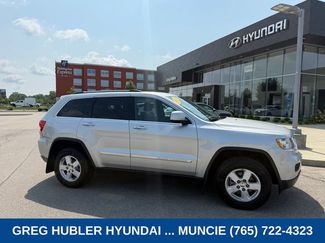 Used 2013 Jeep Grand Cherokee Laredo w/ Laredo E Group AWD/4WD video 1