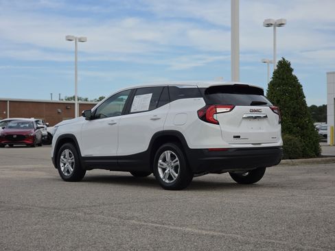 Used 2024 GMC Terrain SLE image 5