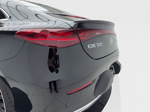 Used 2023 Mercedes-Benz EQE 500 4MATIC Sedan w/ Exclusive Trim Package image 9