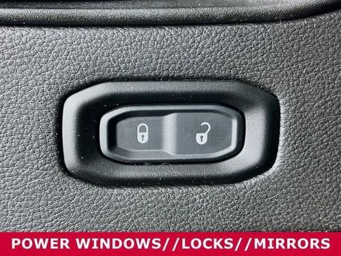 Used 2023 Jeep Wrangler Unlimited Sahara w/ Cold Weather Group AWD/4WD image 20