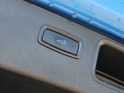 Used 2018 Porsche Macan Sport Edition image 35