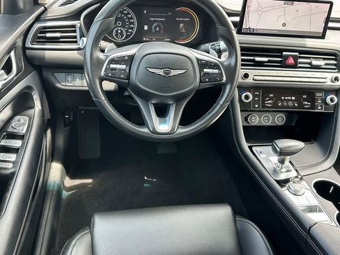 Used 2025 Genesis G70 2.5T RWD image 8