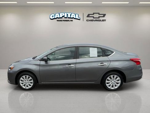 Used 2016 Nissan Sentra S image 2
