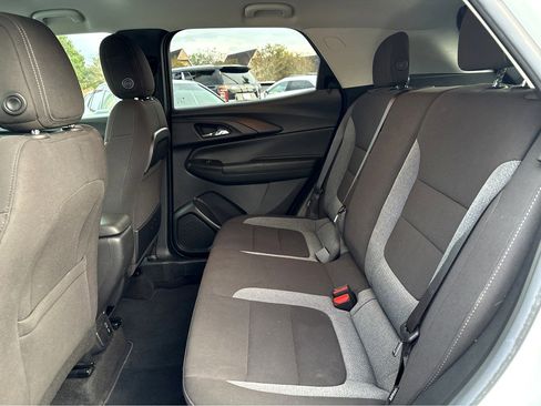 Used 2023 Chevrolet TrailBlazer LT w/ Convenience Package image 25