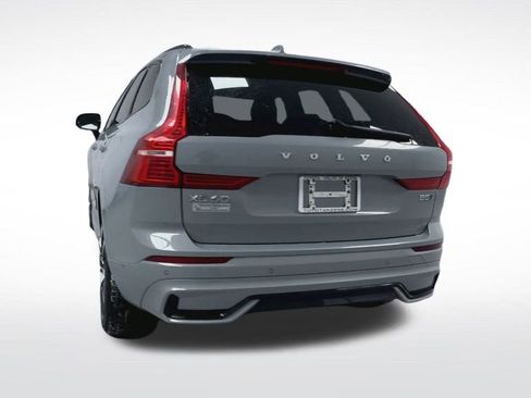 Certified 2024 Volvo XC60 B5 Plus w/ Climate Package image 22