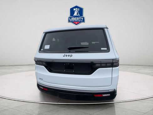 New 2026 Jeep Grand Wagoneer L Limited AWD/4WD image 6