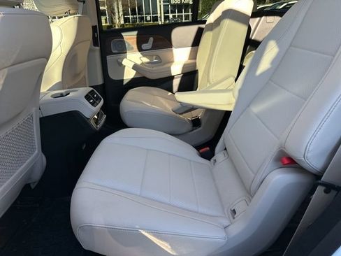 Used 2026 Mercedes-Benz GLS 450 4MATIC image 20