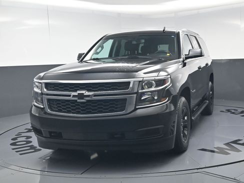 Used 2019 Chevrolet Tahoe LS w/ Enhanced Driver Alert Package AWD/4WD image 11