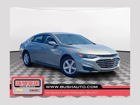 Used 2024 Chevrolet Malibu LT FWD image 1