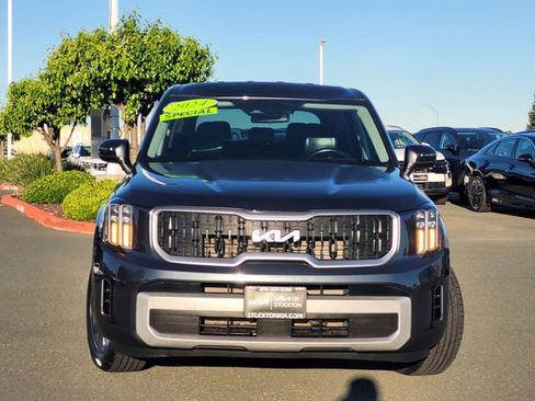 Used 2024 Kia Telluride LX FWD image 2