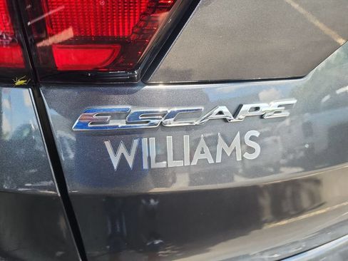 Used 2019 Ford Escape SEL AWD/4WD image 30