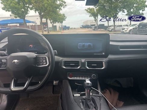 Used 2024 Ford Mustang GT Premium image 3
