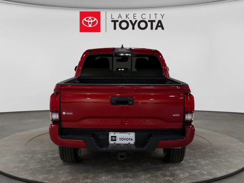Used 2018 Toyota Tacoma TRD Sport RWD image 7