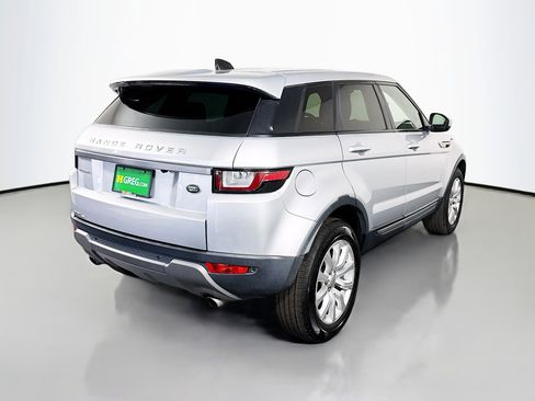 Used 2019 Land Rover Range Rover Evoque SE image 10