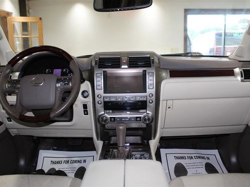Used 2015 Lexus GX 460 w/ Premium Package AWD/4WD image 14