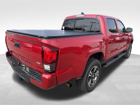 Used 2022 Toyota Tacoma SR AWD/4WD image 4