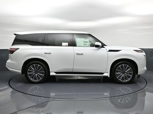 New 2026 INFINITI QX80 Luxe image 30