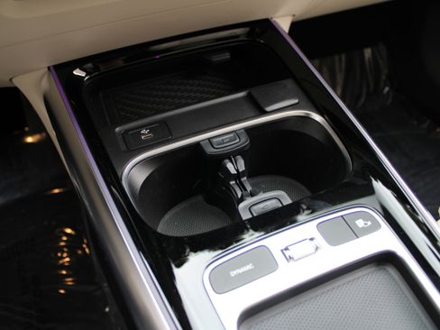 Used 2025 Mercedes-Benz GLA 250 4MATIC image 19