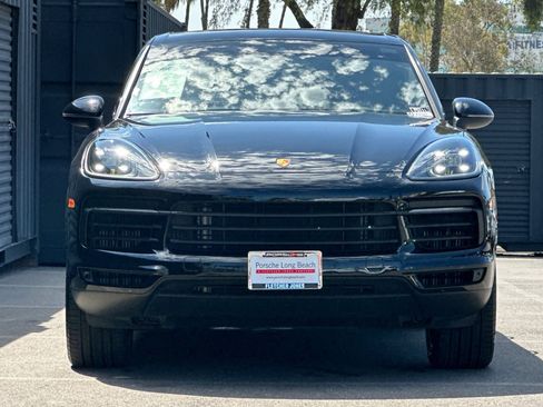 Certified 2023 Porsche Cayenne AWD/4WD image 11