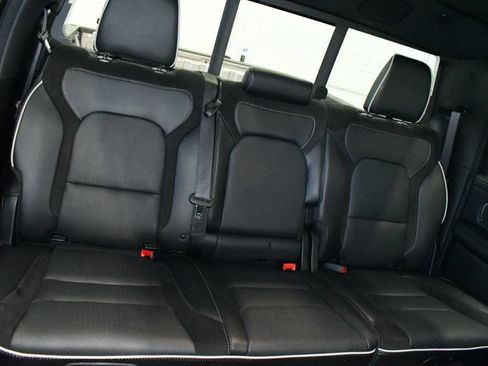 Used 2025 RAM 1500 Laramie AWD/4WD image 23