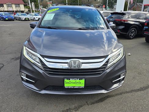 Used 2019 Honda Odyssey Elite image 2
