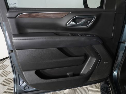Used 2021 Chevrolet Tahoe Z71 AWD/4WD image 15