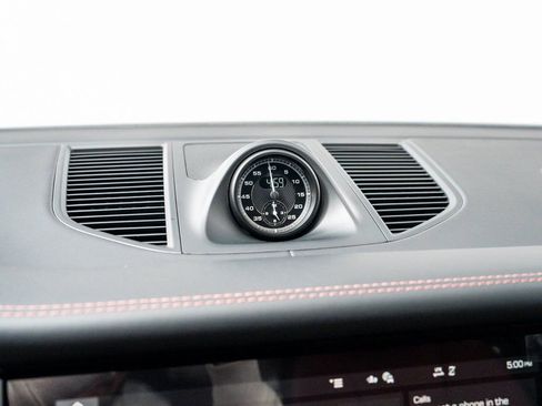 New 2026 Porsche Macan Turbo image 17