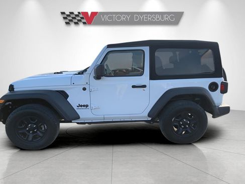 Used 2024 Jeep Wrangler Sport image 5