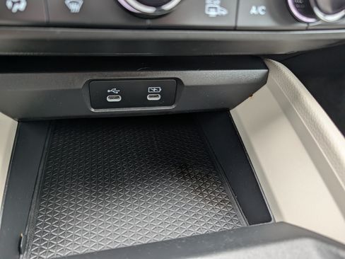 Used 2024 Honda Accord EX image 32