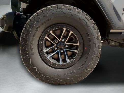 Used 2024 Jeep Wrangler Unlimited Rubicon w/ XTREMEE 35" Tire Package AWD/4WD image 43